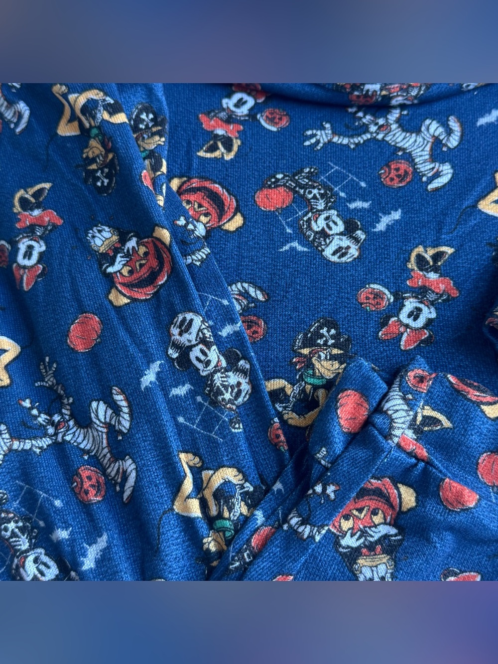 Disney Halloween pajama set, pants & shirt 4T, kids, fab 5 - Picture 3 of 4